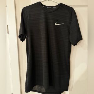 Men’s size M Nike dri-fit running shirt